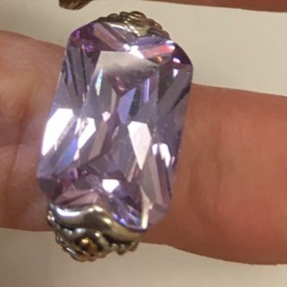 unknown Jewelry - Beautiful 14K gold plated faux amethyst ring